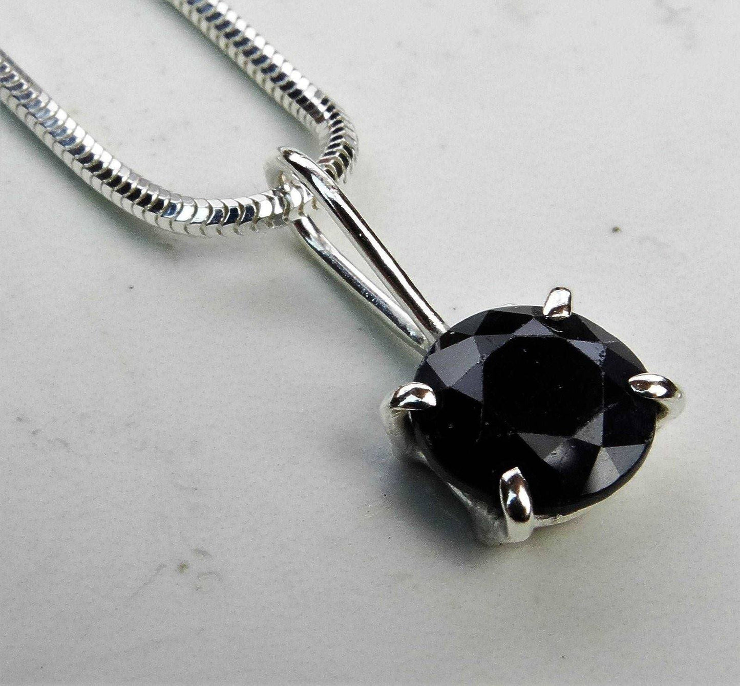 Sapphire pendant | Necklace | Louella Jewellery