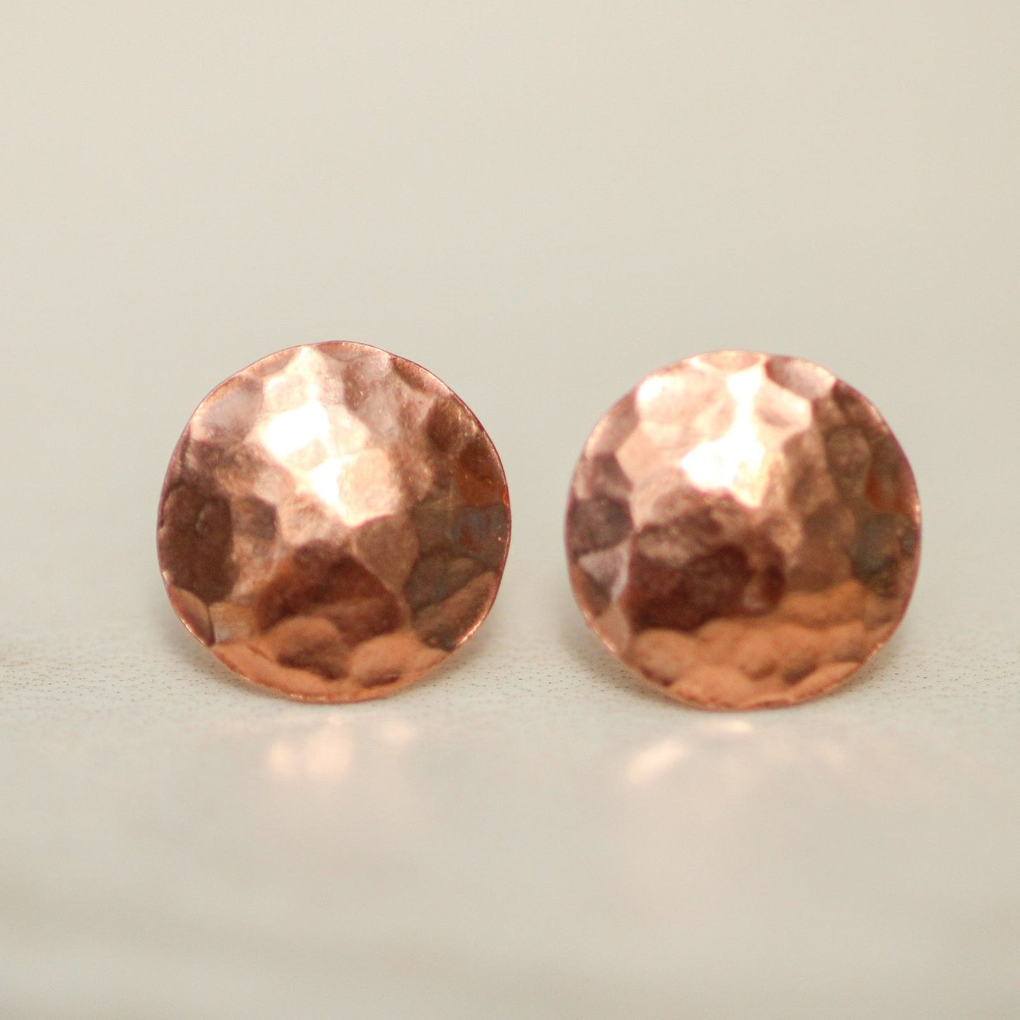 Hammered copper stud earrings louella-jewellery