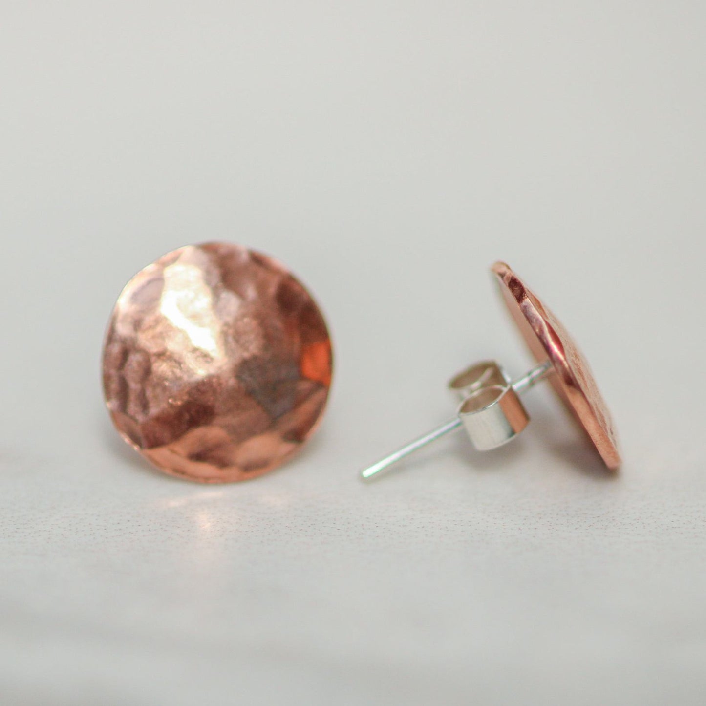 Hammered copper stud earrings louella-jewellery