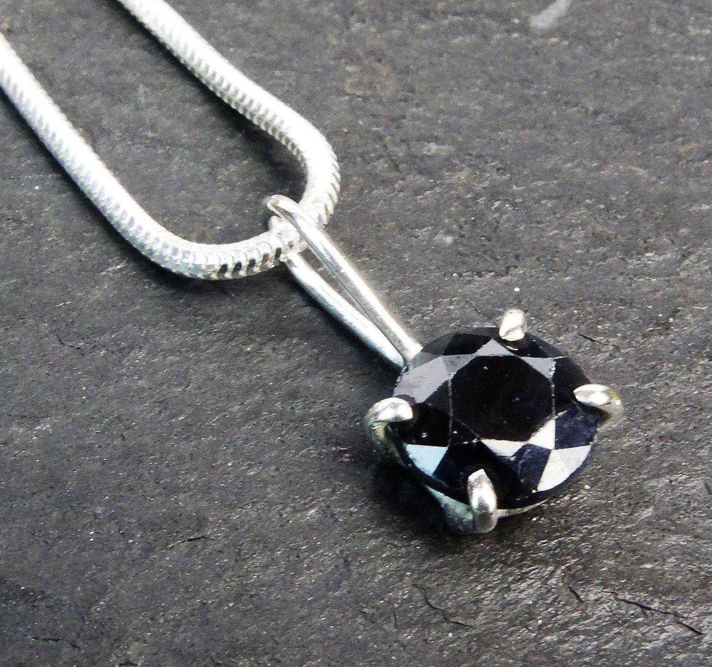 Sapphire pendant | Necklace | Louella Jewellery