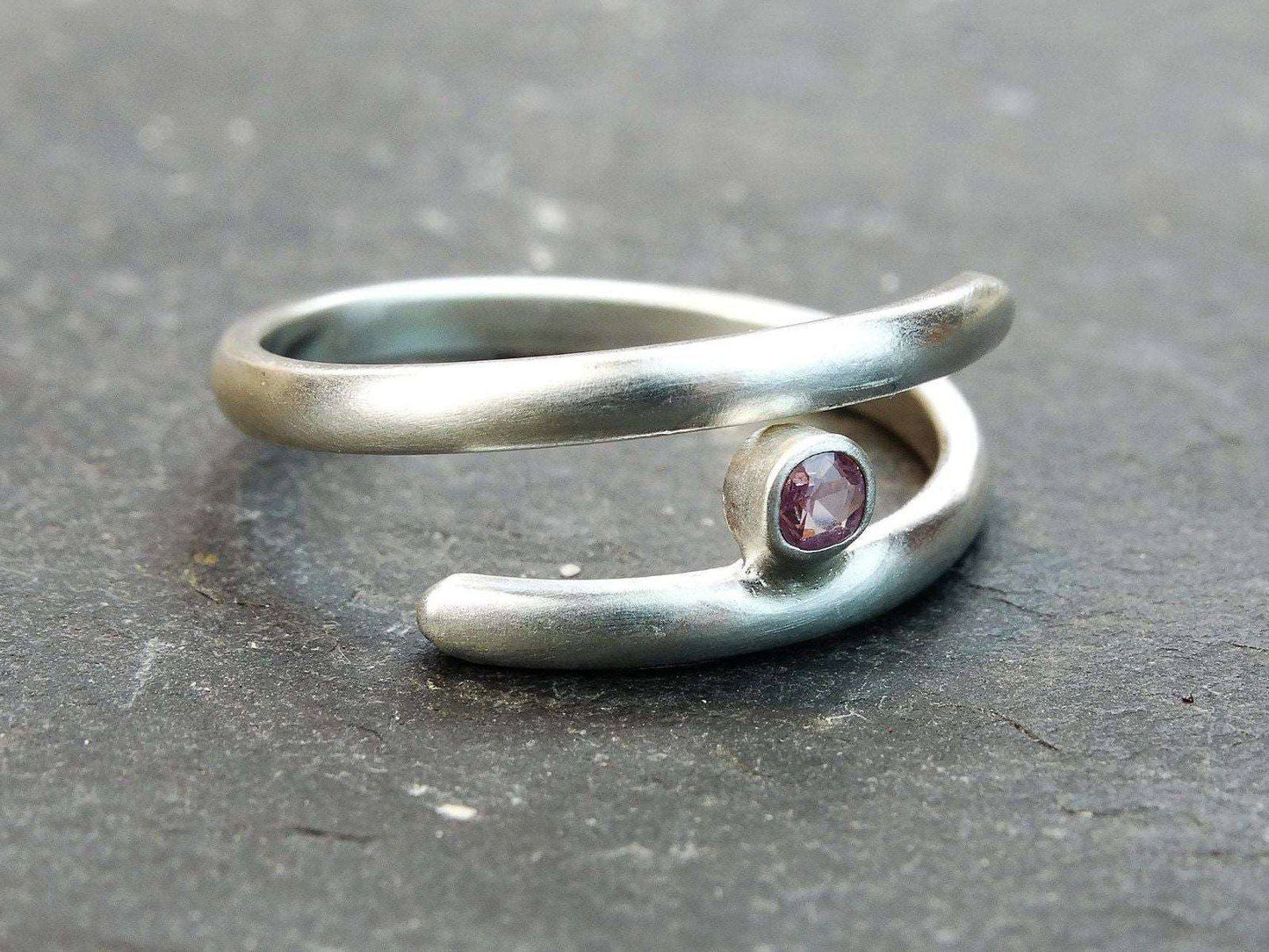 Pink sapphire, adjustable ring | Ring | Louella Jewellery