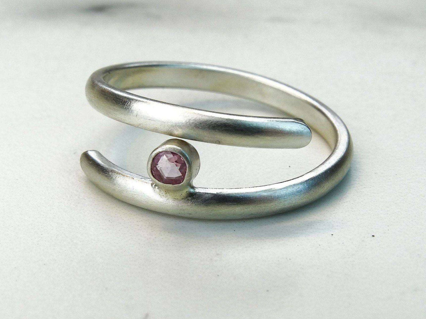 Pink sapphire, adjustable ring | Ring | Louella Jewellery