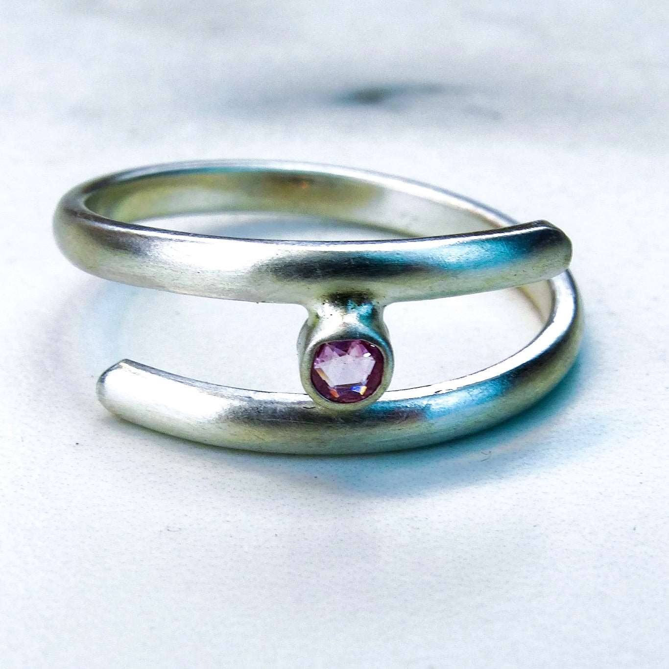Pink sapphire, adjustable ring | Ring | Louella Jewellery