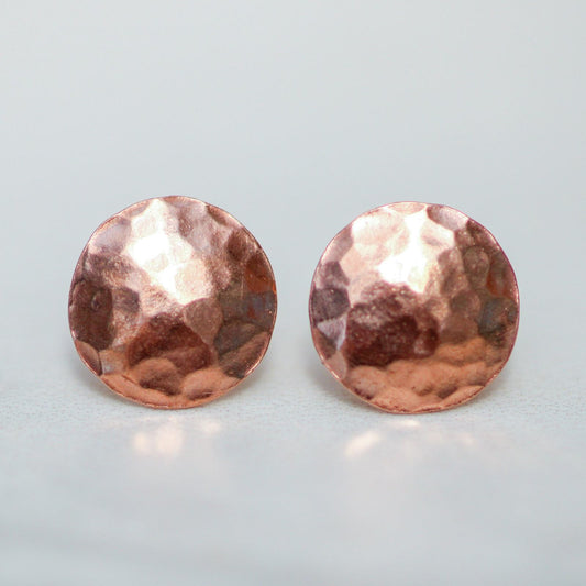 Hammered copper stud earrings louella-jewellery