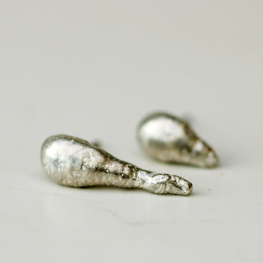 Eco-silver mismatched droplet earrings louella-jewellery