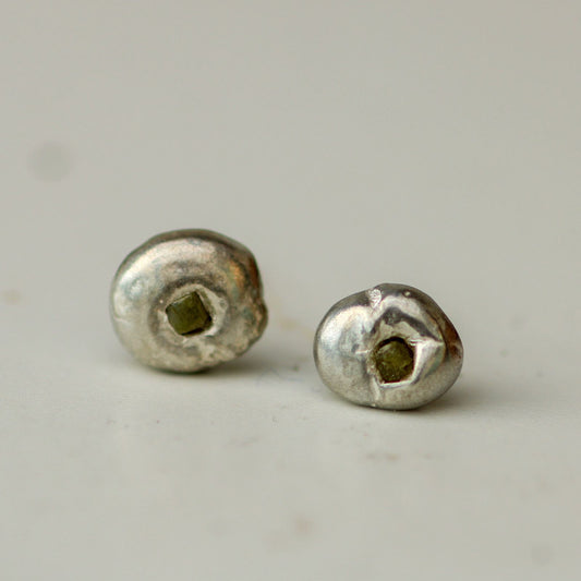 Molten silver stud earrings with raw diamonds louella-jewellery